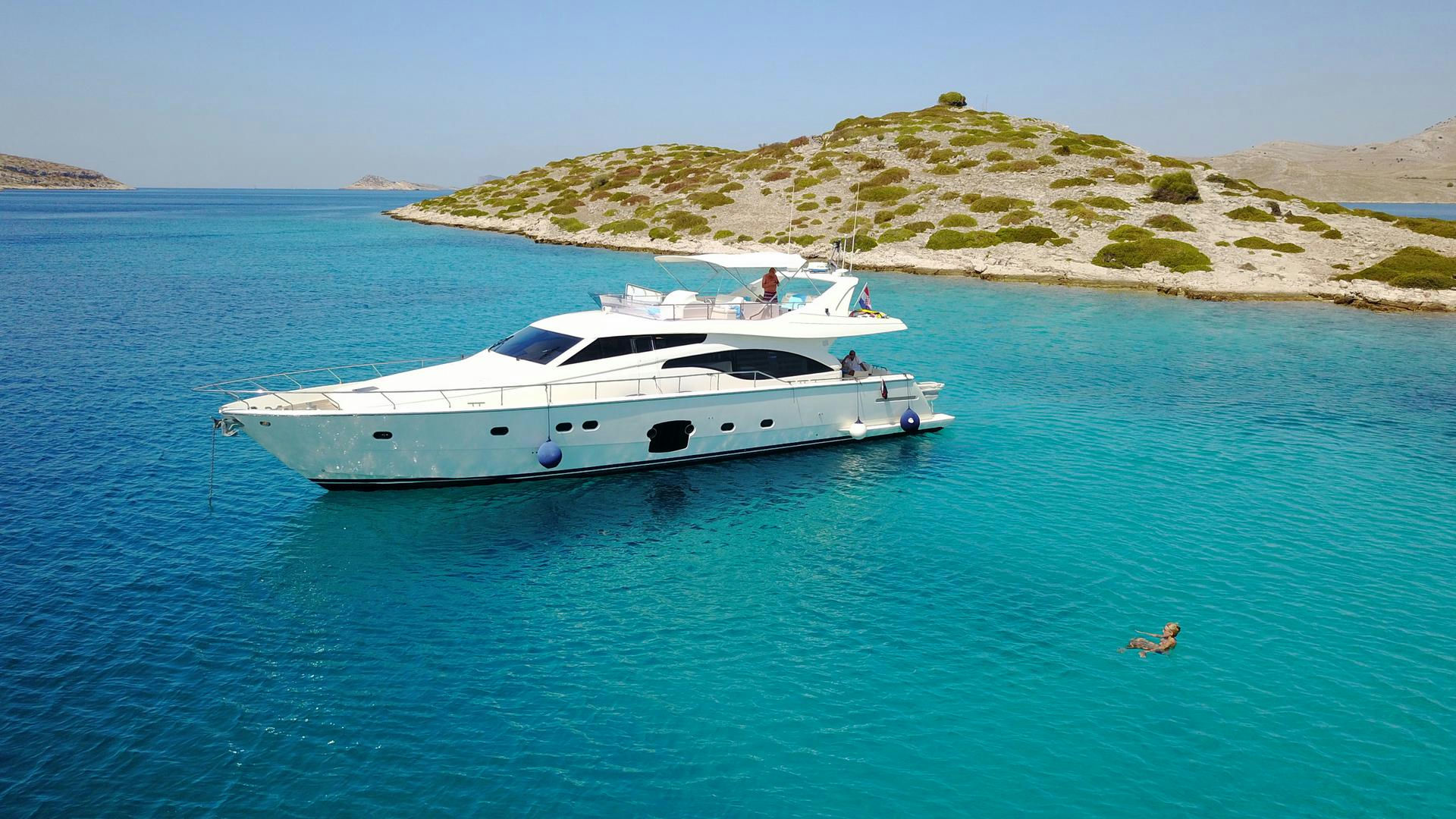 Exterior Ferretti 681 image 1