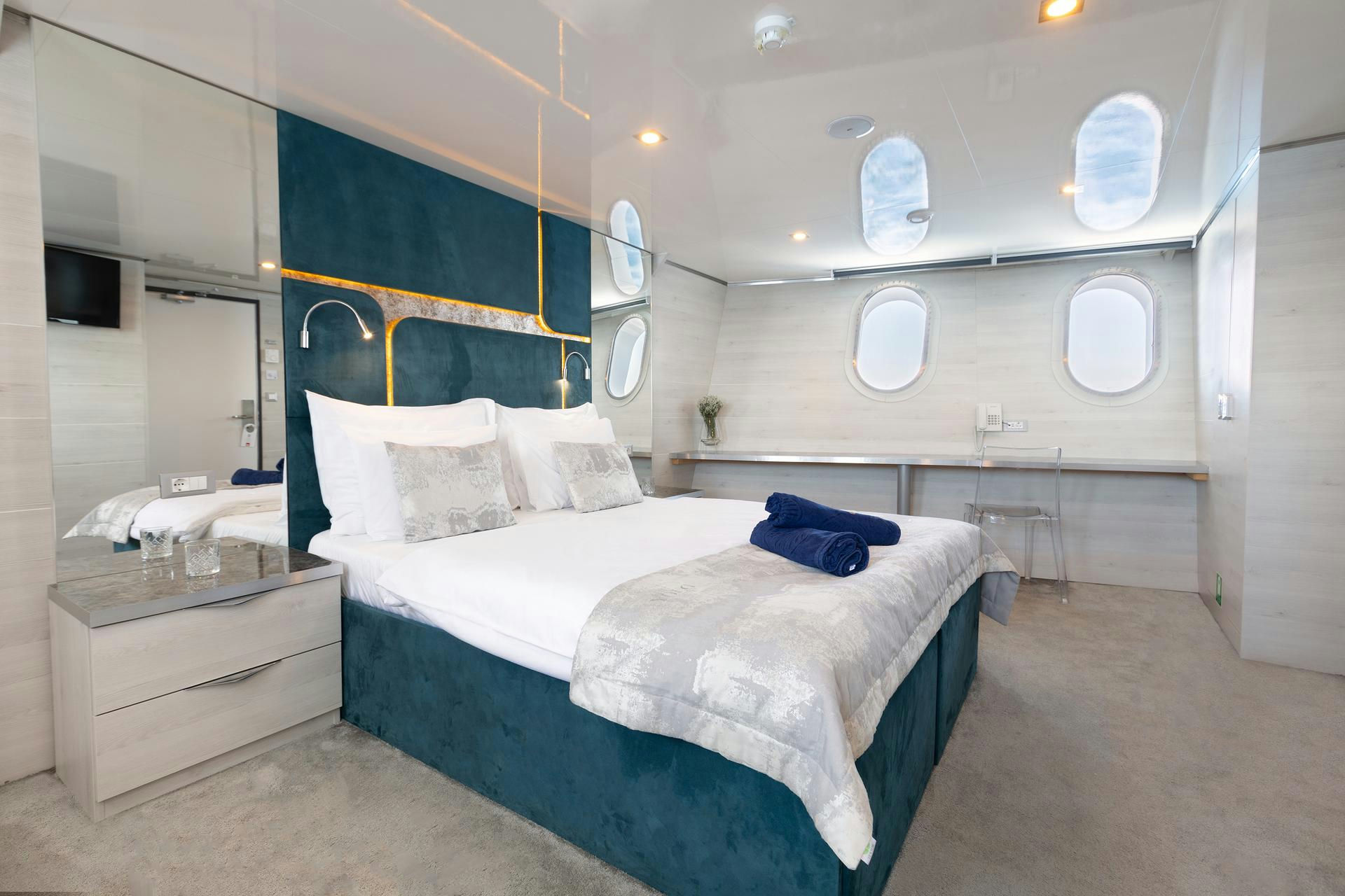 Interior Yolo image 20
