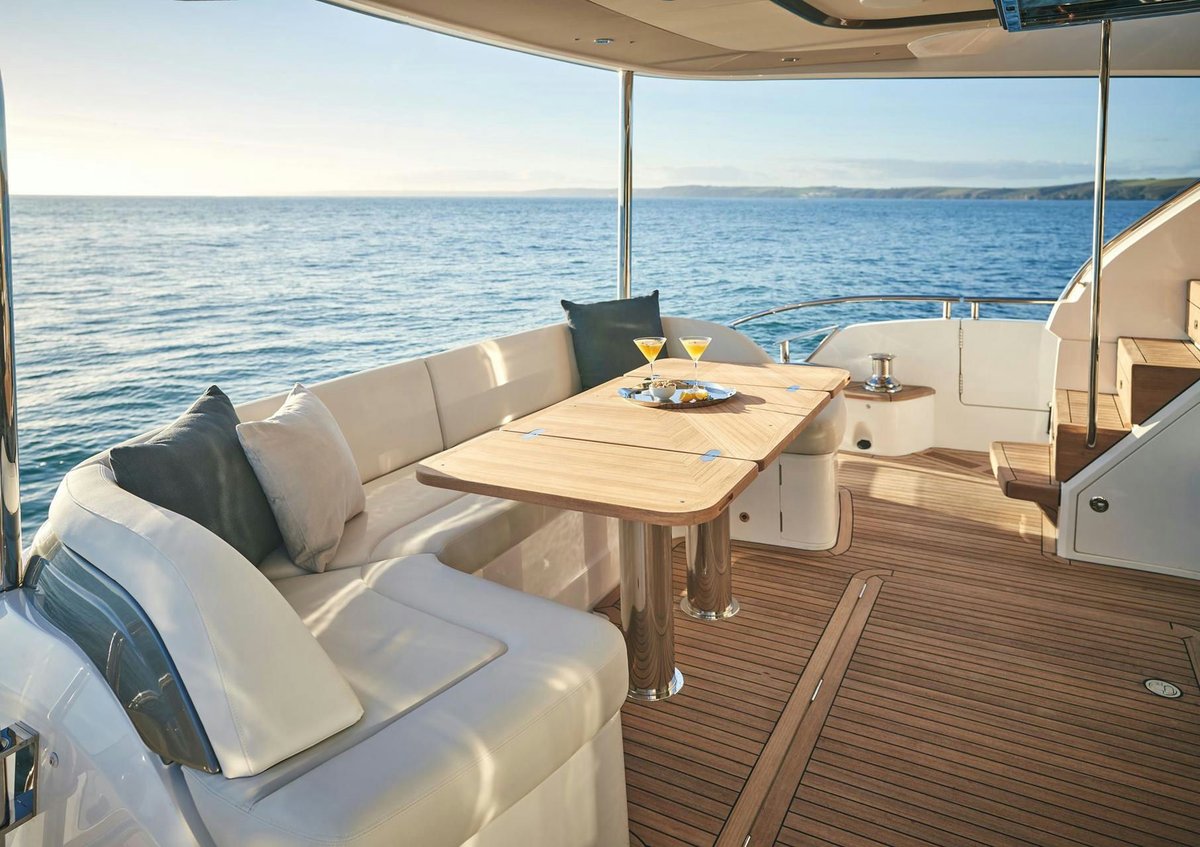 Exterior Princess Y72 image 9